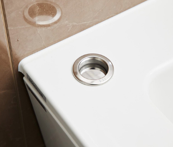 浴槽の上から操作ができる排水栓