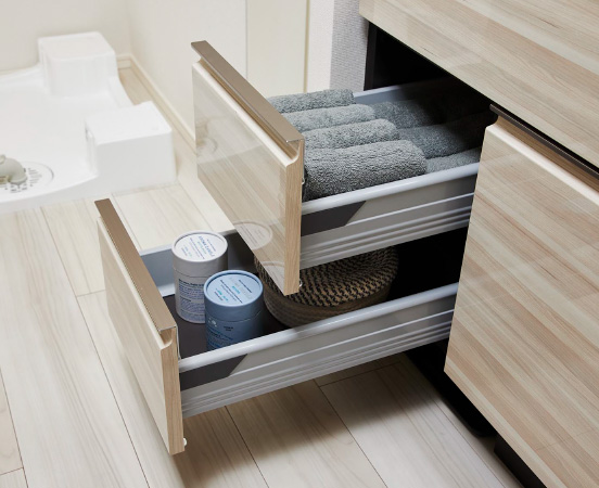 ブルモーション機能付きスライド収納