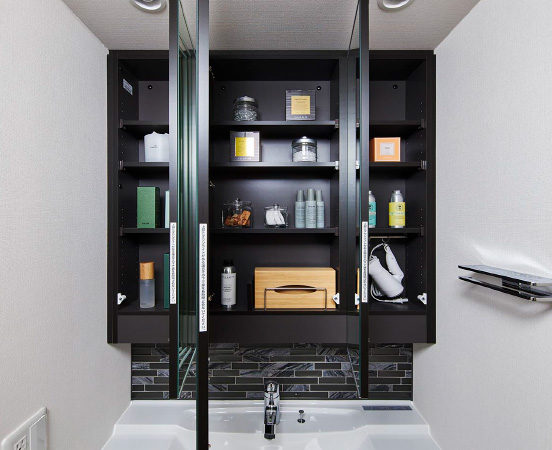 三面鏡キャビネット