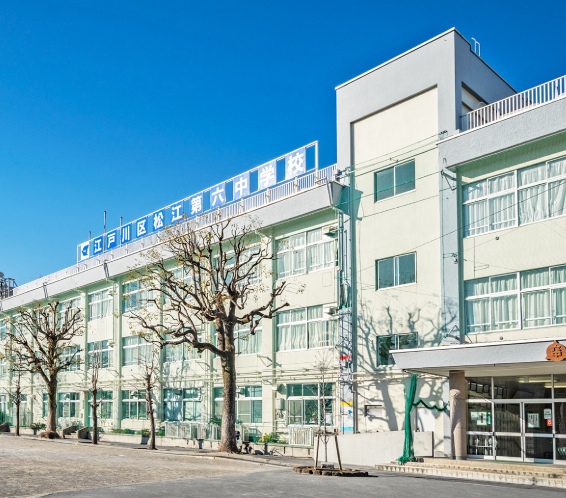 松江第六中学校（徒歩5分／約340m）