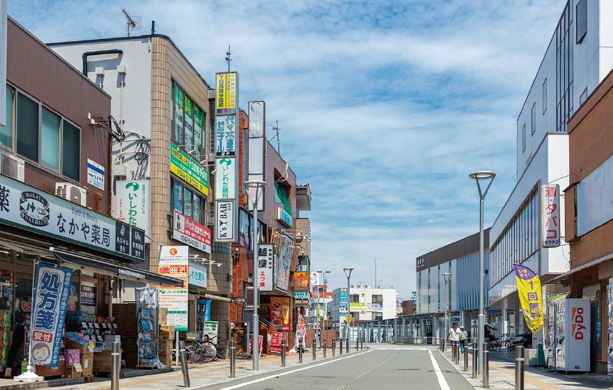 拝島駅前商店街