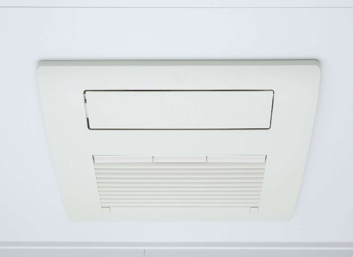 24時間換気機能付き浴室暖房乾燥機
