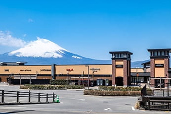 御殿場 富士山と街並み