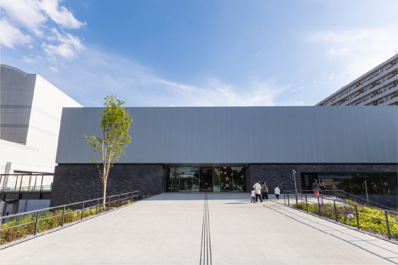 川口市立美術館