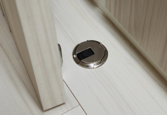 回転式ドアキャッチャー