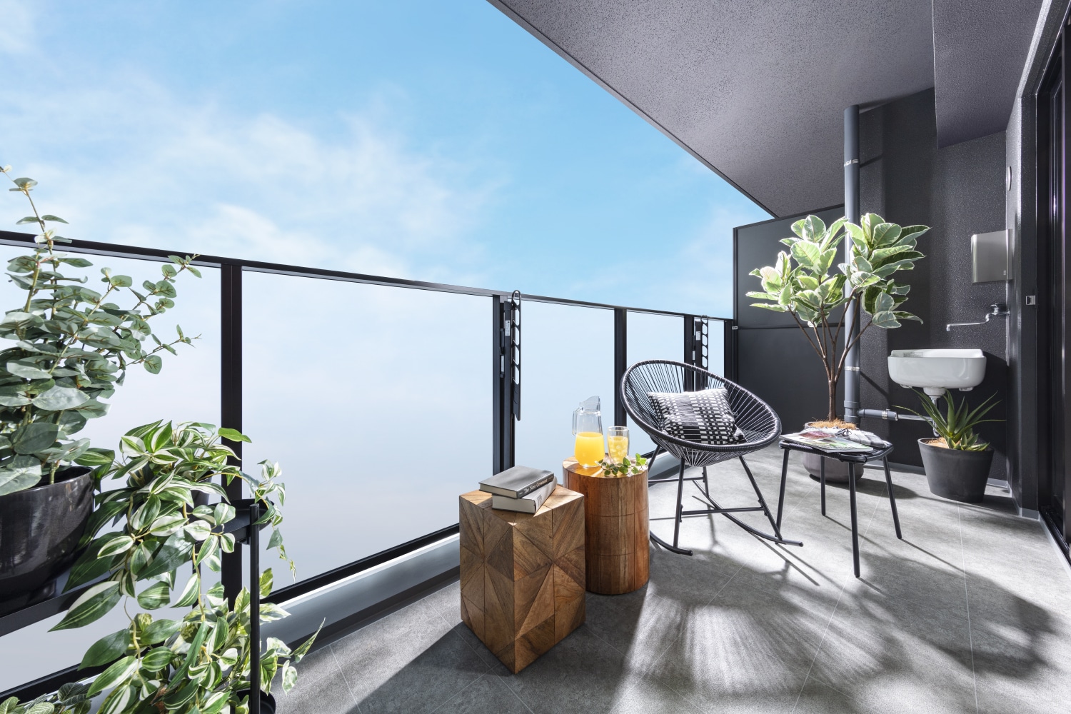 BALCONY