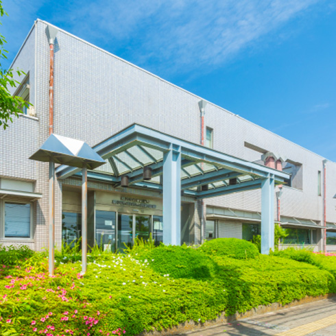 藤沢市総合市民図書館