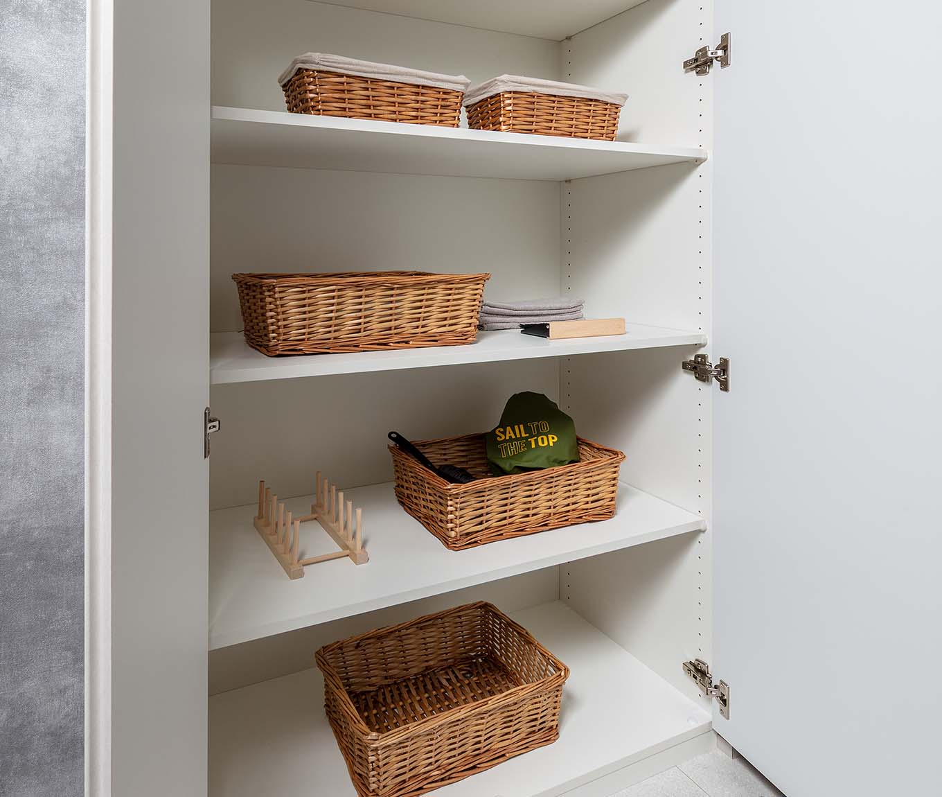 ご家族で共用できる2連の収納