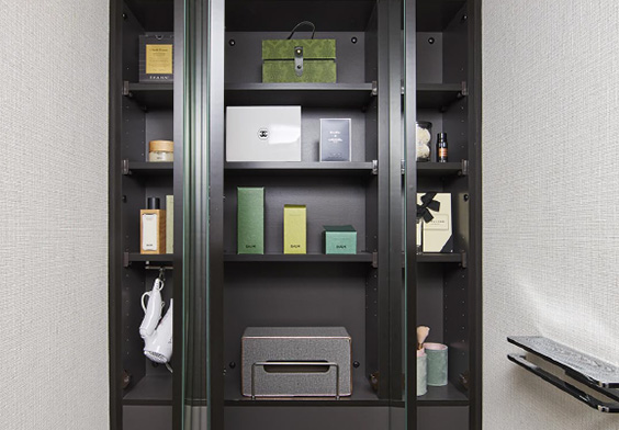 三面鏡キャビネット