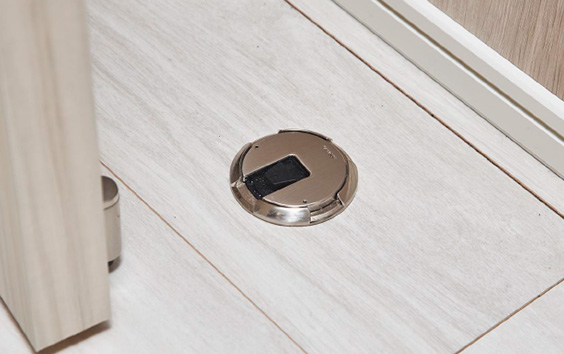 回転式ドアキャッチャー